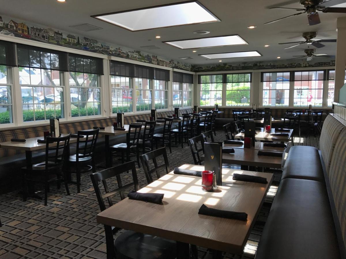 Greyfinch Chatham Inn エクステリア 写真